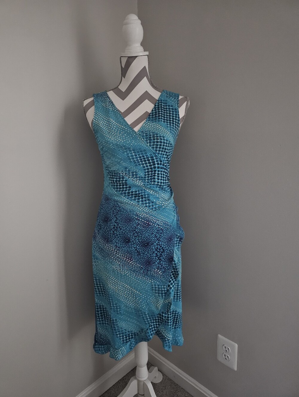 City Triangles Teal & Navy Sleeveless Faux-Wrap Midi Dress